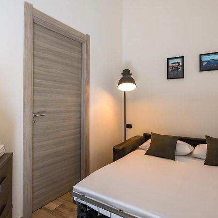 Palazzo Mormando - Modern Apartment Napoli Dış mekan fotoğraf