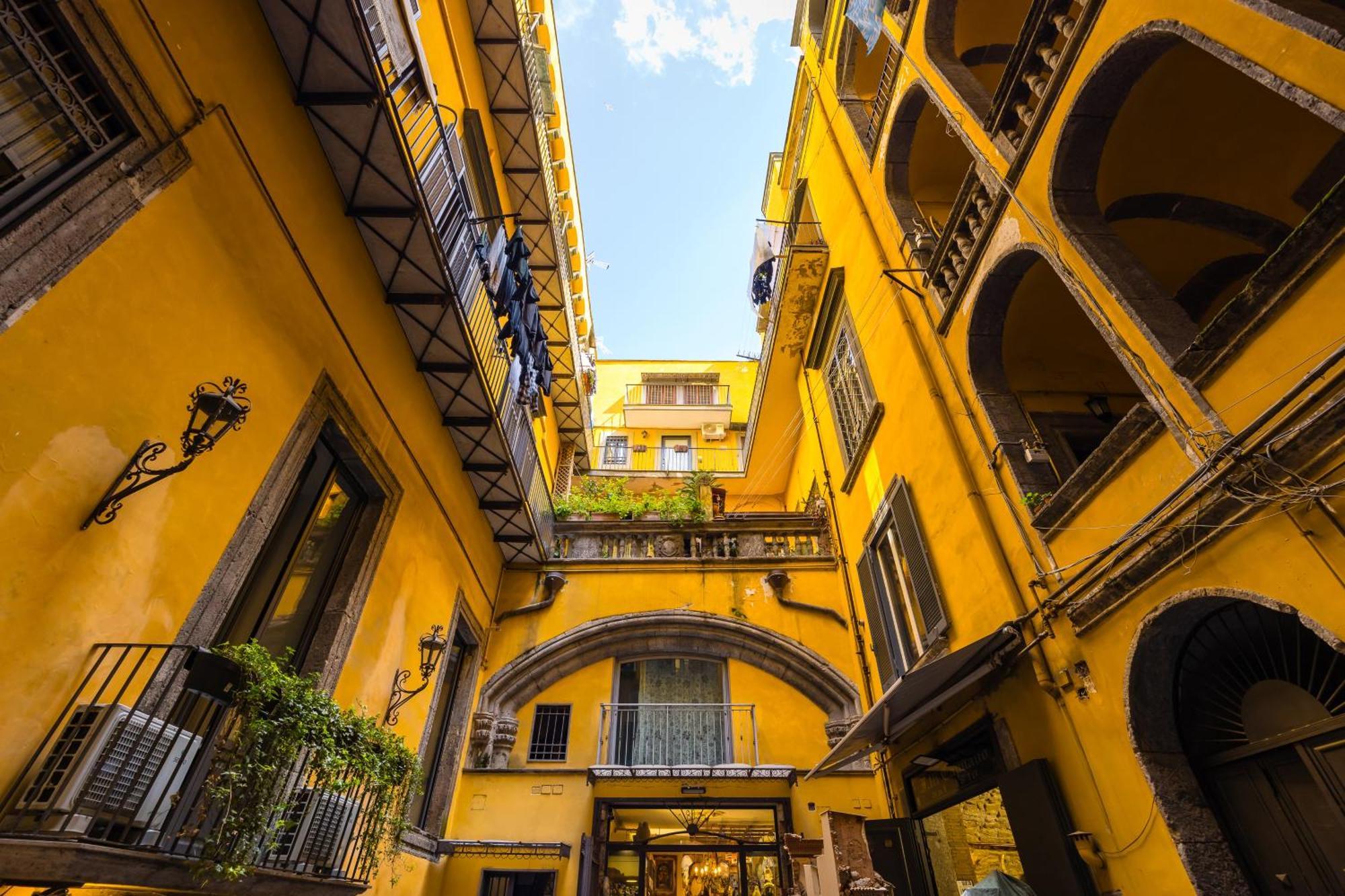 Palazzo Mormando - Modern Apartment Napoli Dış mekan fotoğraf
